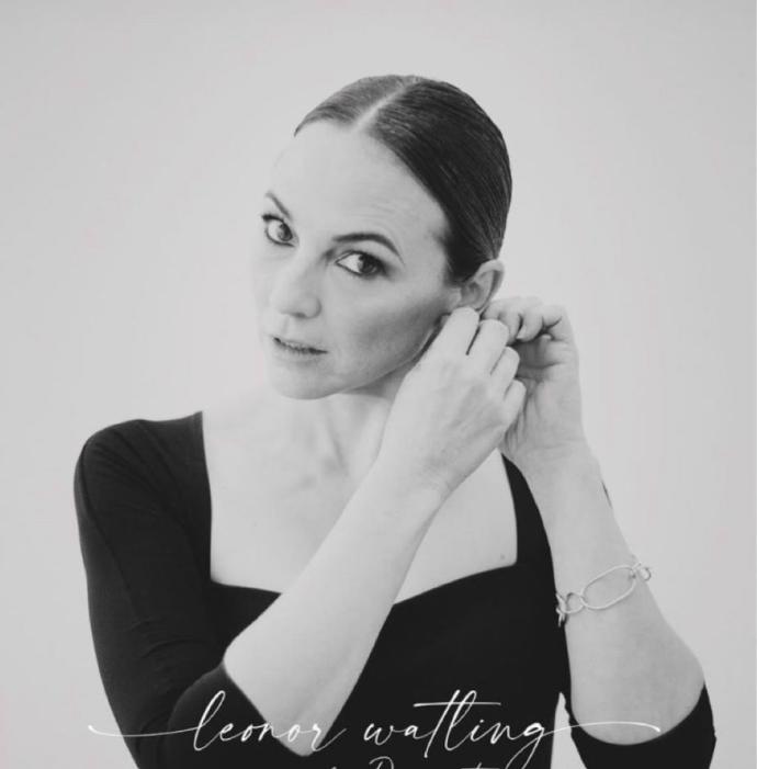 #ChicasHissia L'actrice et chanteuse Leonor Watling pose avec les boucles d'oreilles et le bracelet Hissia