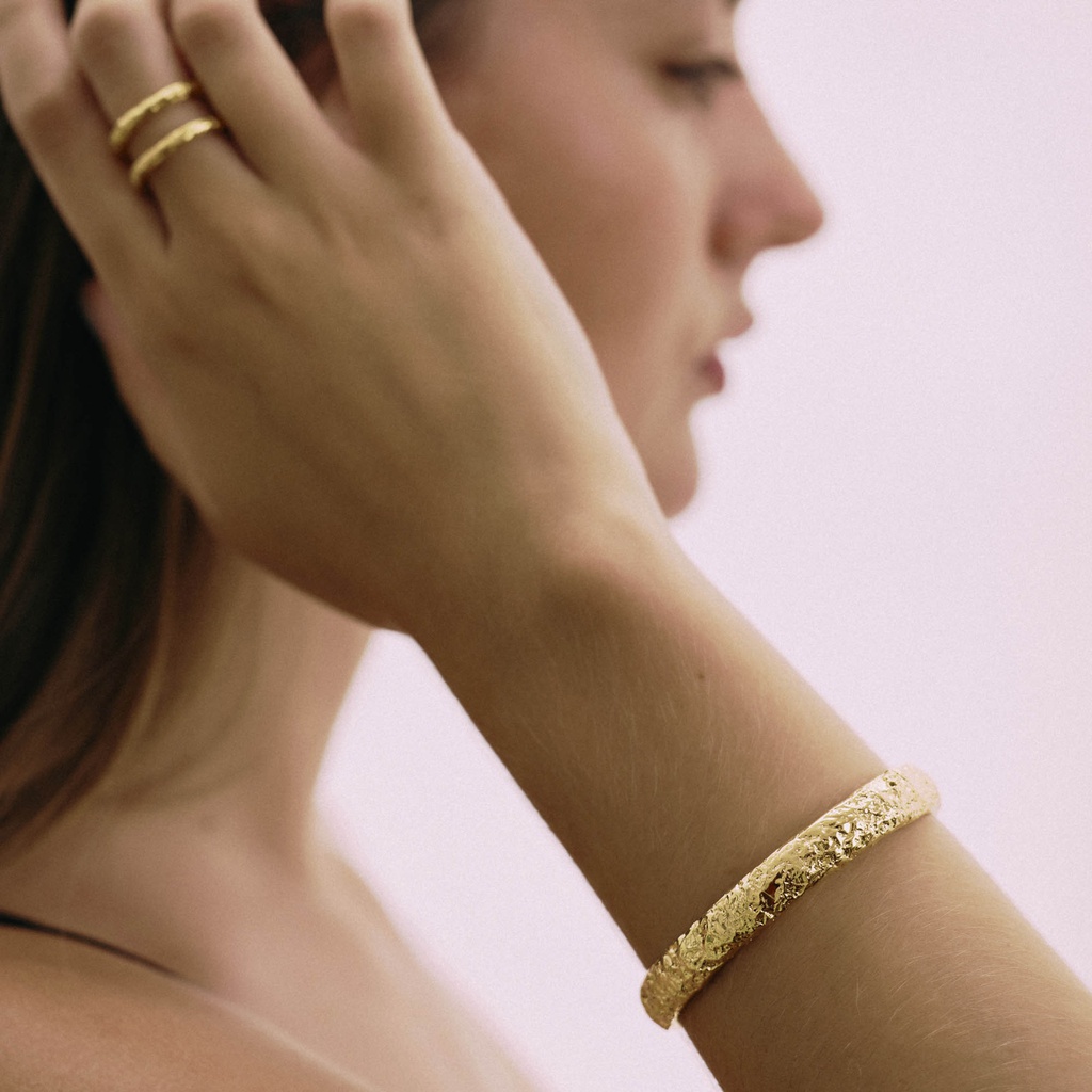 Pulsera oro Lava