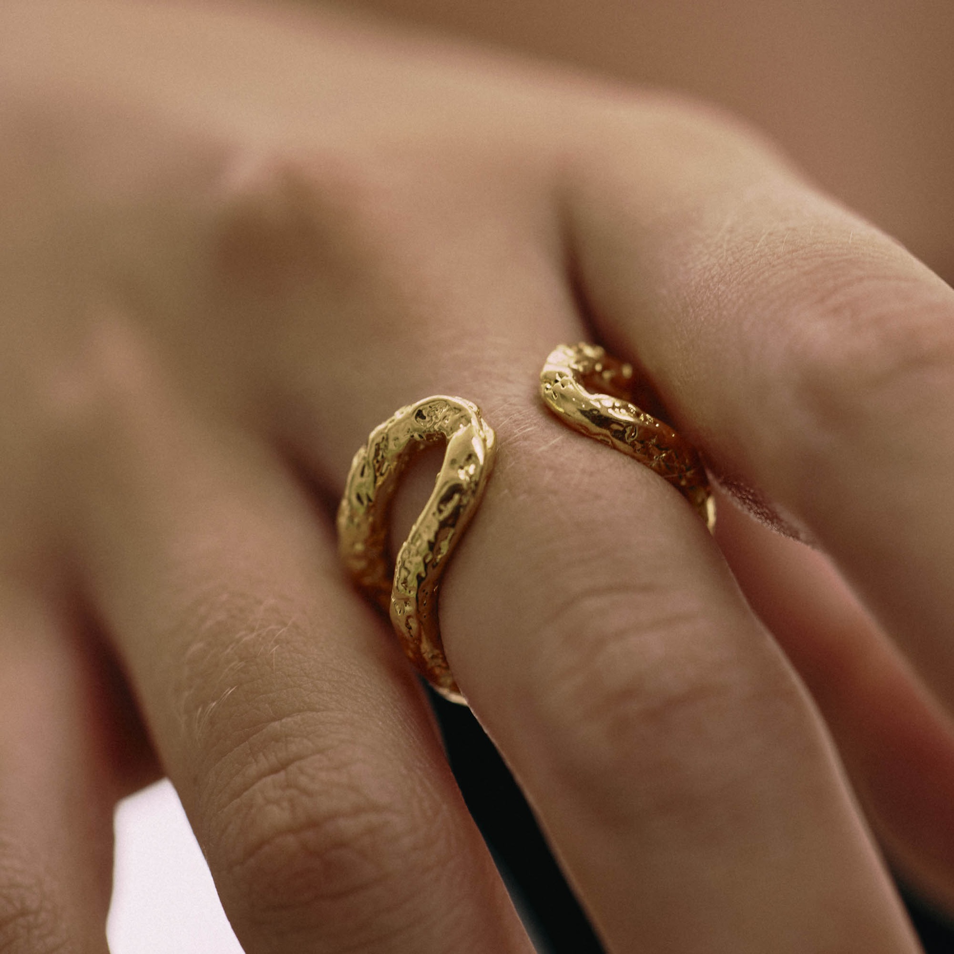 Anillo doble Lava